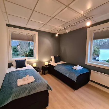 Spacious And Modern, 2-bedroom, Near Center, Best Location