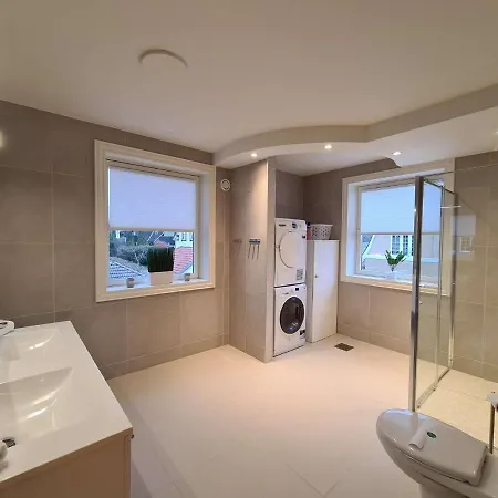 Spacious And Modern, 2-bedroom, Near Center, Best Location Apartment Stavanger