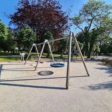 Spacious And Modern, 2-bedroom, Near Center, Best Location *